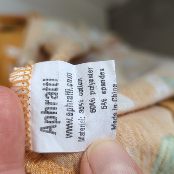 Aphratti Sundress - Picture 8 of 11